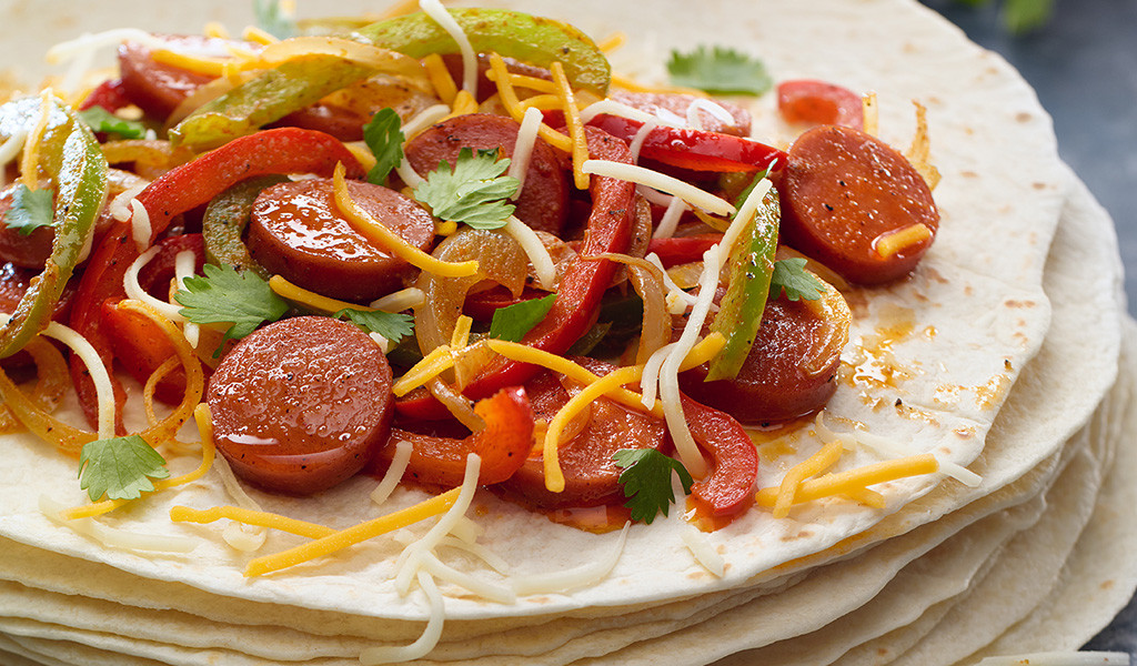 Olymel quesadillas, smoked sausage, vegetables and cheddar